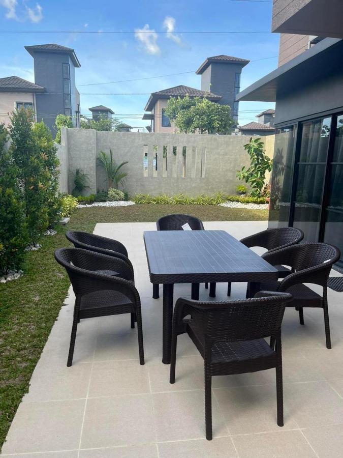 Seafront Residences Vacation Getaway San Juan  Exterior foto