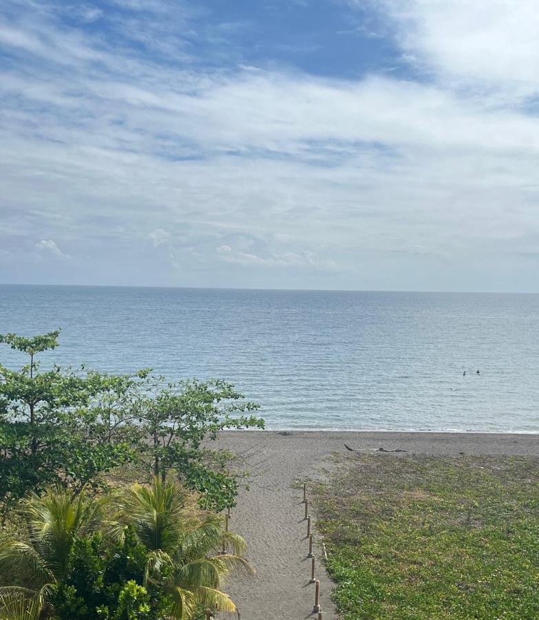Seafront Residences Vacation Getaway San Juan  Exterior foto